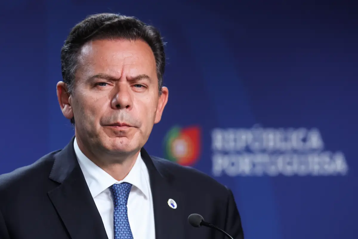 “Completamente surpreendido”, primeiro-ministro lamenta não ter sido informado sobre planos de ataque neonazi à sua casa