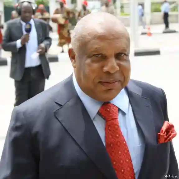 Higino Carneiro “chumbado” à presidência do MPLA