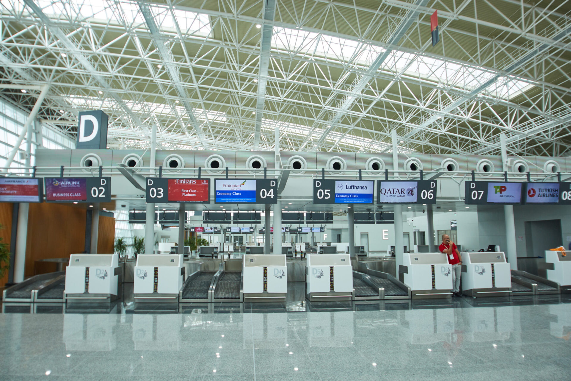 Angola: Aeroporto Agostinho Neto é a principal via de entrada de drogas no país